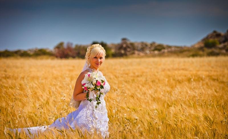 Невеста на кипрских полях
