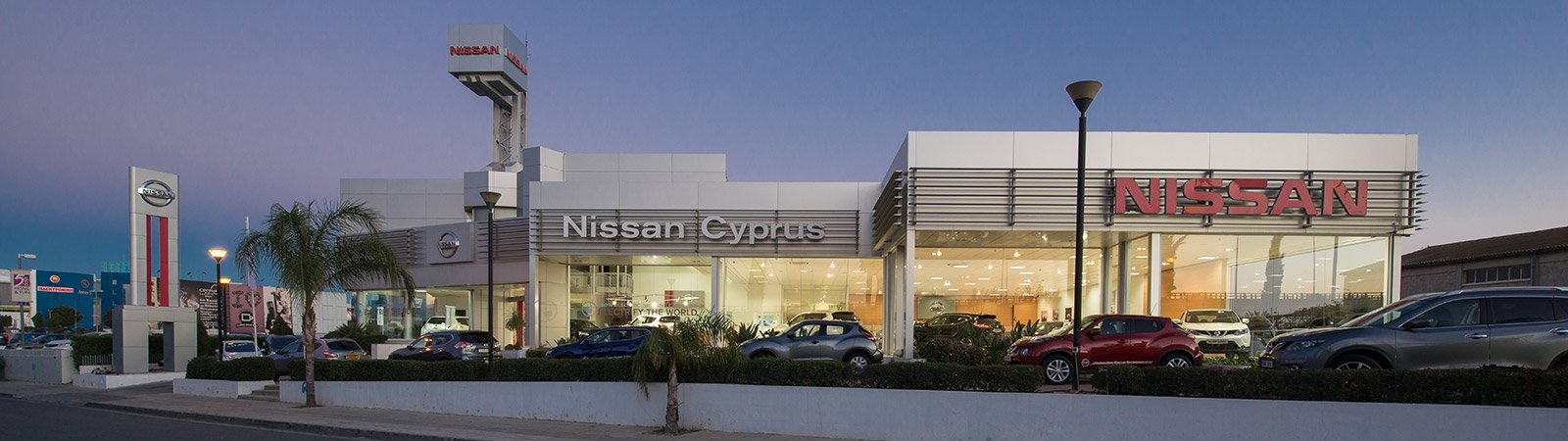 Nissan салон Кипр