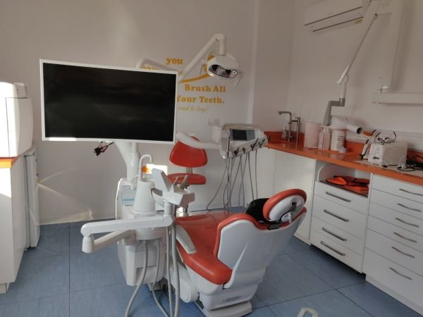 Стоматолог Кипр Лимассол зубной кабинет