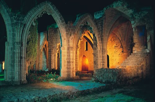 арки аббатства Беллапаис
