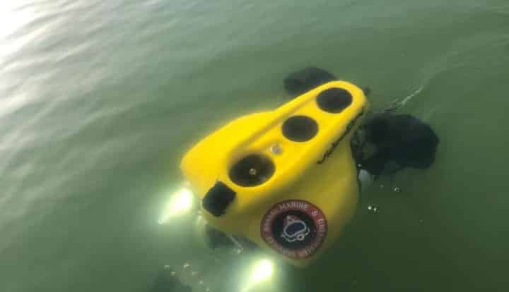 Подводная камера ищет жертв серийного убицы на Кипре на озере Ксилиатос