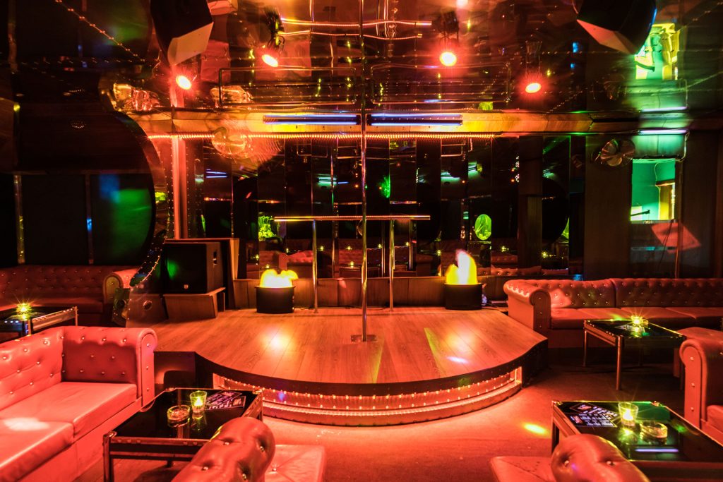 biyax night club inside