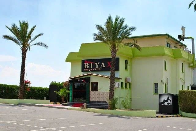 biyax night club